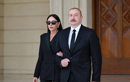 Prezidentlə xanımı Nəriman Həsənzadəni təbrik etdi